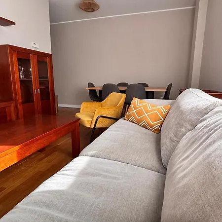 El Balcon De Castanera Con Garaje Daire Arriondas